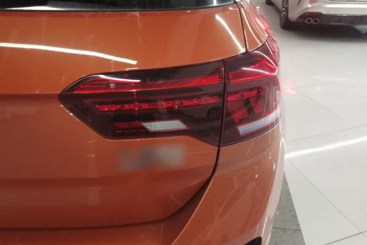 Used Volkswagen T-ROC 2018 280TSI DSG Two-Wheel Drive Advanced Version China V Emission Standard Right Rear Taillight
