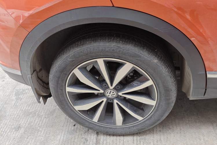Used Volkswagen T-ROC 2018 280TSI DSG Two-Wheel-Drive Comfort Version China V Standard Right Rear Wheel Hub