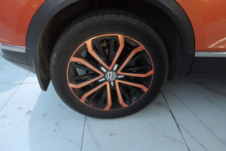 Used Volkswagen T-ROC 2018 280TSI DSG Two-Wheel-Drive Comfort Version China V Standard Right Rear Wheel Hub