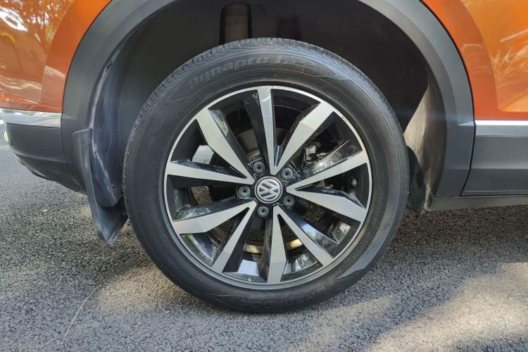 Used Volkswagen T-ROC 2018 280TSI DSG Two-Wheel-Drive Comfort Version China V Standard Right Rear Wheel Hub