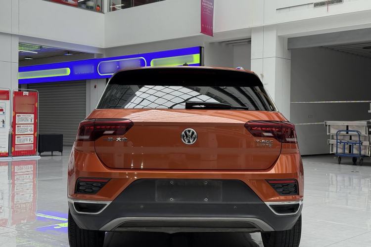 Used Volkswagen T-ROC 2018 280TSI DSG Two-Wheel-Drive Comfort Version China V Standard Trunk