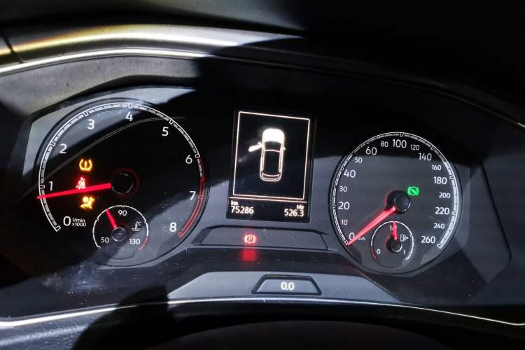 Used Volkswagen T-ROC 2018 230TSI DSG Two-Wheel Drive Advanced Version China V Standard Instrument Cluster
