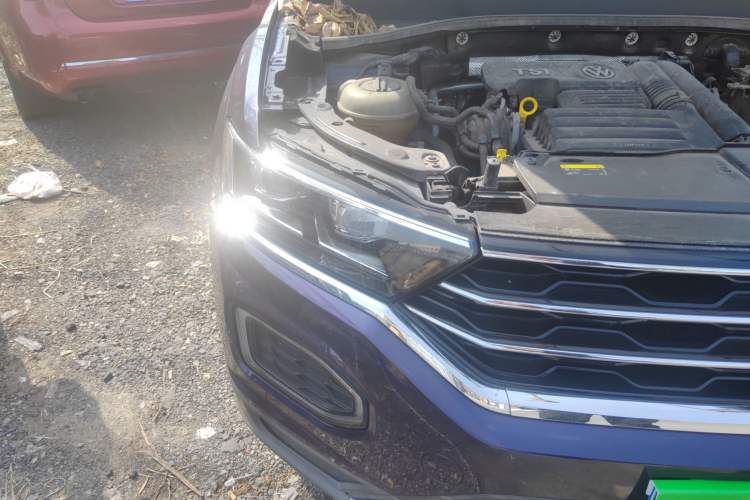 Used Volkswagen T-ROC 2018 280TSI DSG Two-Wheel-Drive Comfort Version China V Standard Right Front Headlight