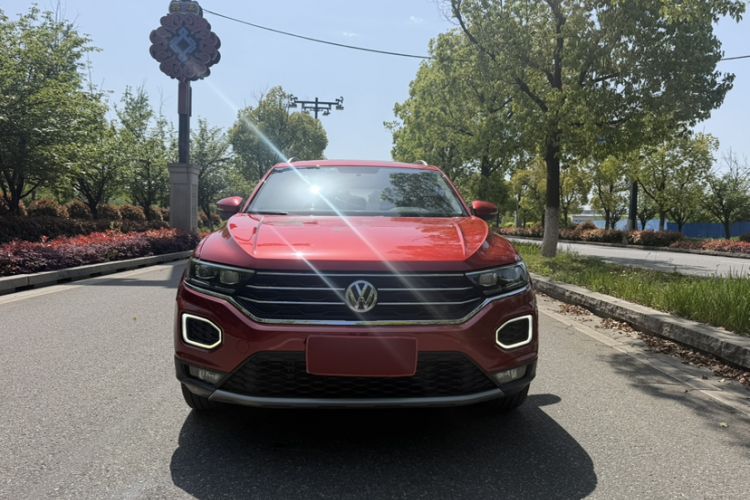 Used Volkswagen T-ROC 2018 280TSI DSG Two-Wheel-Drive Comfort Version China V Standard Exterior 3