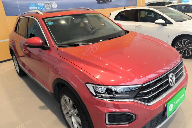 Used Volkswagen T-ROC 2018 230TSI DSG Two-Wheel Drive Advanced Version China V Standard Front Right 45 Deg