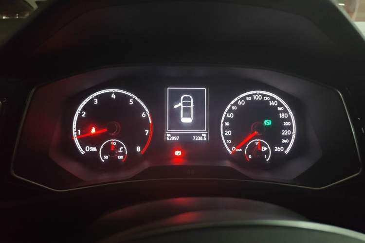 Used Volkswagen T-ROC 2018 280TSI DSG Two-Wheel-Drive Comfort Version China V Standard Instrument Cluster