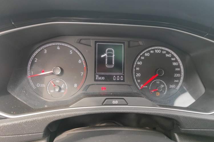 Used Volkswagen T-ROC 2018 280TSI DSG Two-Wheel-Drive Comfort Version China V Standard Instrument Cluster