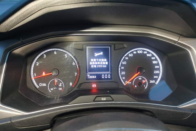 Used Volkswagen T-ROC 2018 280TSI DSG Two-Wheel Drive Advanced Version China V Emission Standard Instrument Cluster
