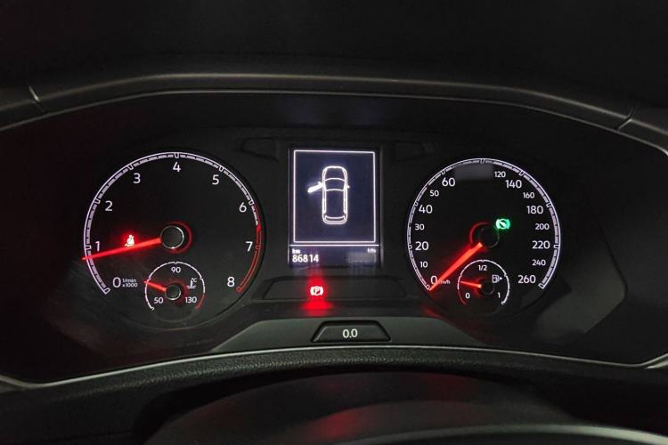 Used Volkswagen T-ROC 2018 230TSI DSG Two-Wheel Drive Advanced Version China V Standard Instrument Cluster