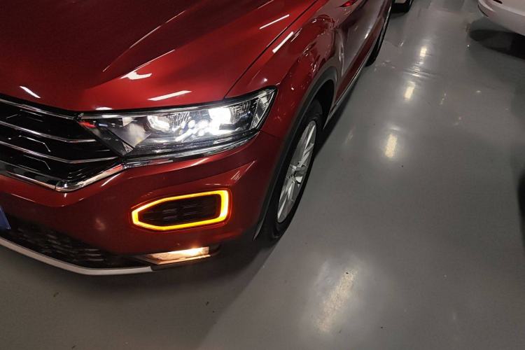 Used Volkswagen T-ROC 2018 230TSI DSG Two-Wheel Drive Advanced Version China V Standard Left Front Headlight