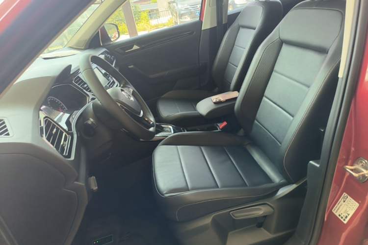 Used Volkswagen T-ROC 2018 280TSI DSG Two-Wheel-Drive Comfort Version China V Standard Left Front Seat