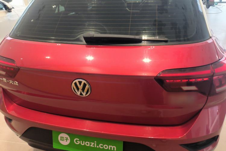 Used Volkswagen T-ROC 2018 230TSI DSG Two-Wheel Drive Advanced Version China V Standard Rear