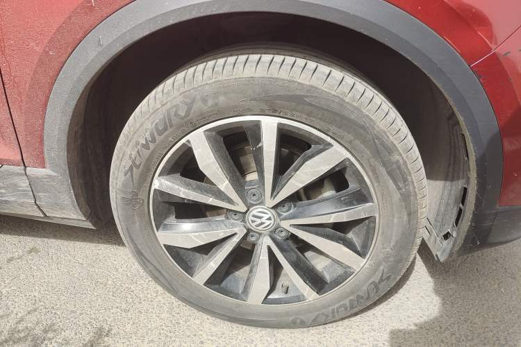 Used Volkswagen T-ROC 2018 280TSI DSG Two-Wheel-Drive Comfort Version China V Standard Right Front Wheel Hub