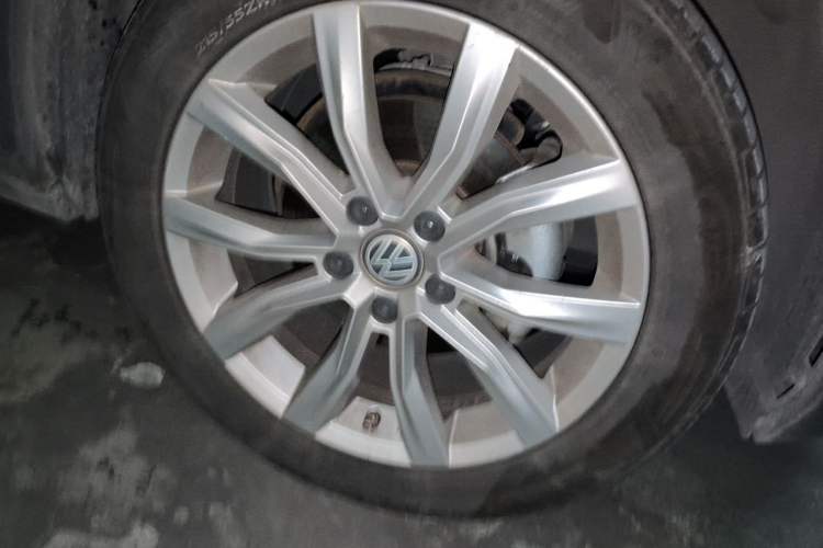 Used Volkswagen T-ROC 2018 230TSI DSG Two-Wheel Drive Advanced Version China V Standard Right Front Wheel Hub