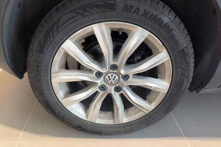 Used Volkswagen T-ROC 2018 230TSI DSG Two-Wheel Drive Advanced Version China V Standard Right Rear Wheel Hub