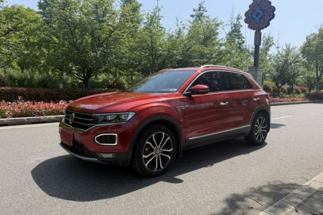 Volkswagen T-ROC 2018 280TSI DSG Two-Wheel-Drive Comfort Version China V Standard с пробегом