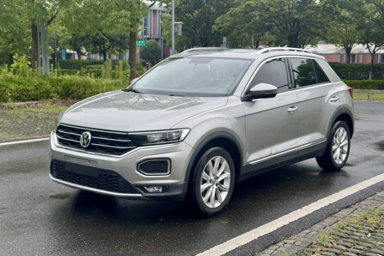 Used Volkswagen T-ROC 2018 230TSI DSG Two-Wheel Drive Advanced Version China V Standard Guazi used car, China used car export, Used car for sale, Used cars, Cheapest cars for sale