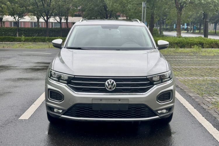 Used Volkswagen T-ROC 2018 230TSI DSG Two-Wheel Drive Advanced Version China V Standard Exterior 3