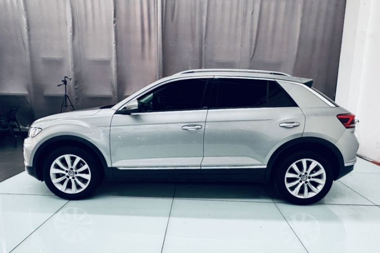Used Volkswagen T-ROC 2018 230TSI DSG Two-Wheel Drive Advanced Version China V Standard Exterior 4