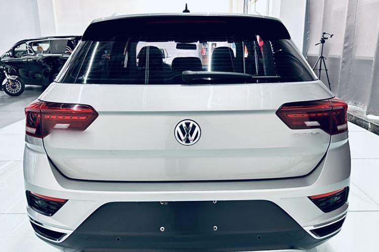 Used Volkswagen T-ROC 2018 230TSI DSG Two-Wheel Drive Advanced Version China V Standard Exterior 5