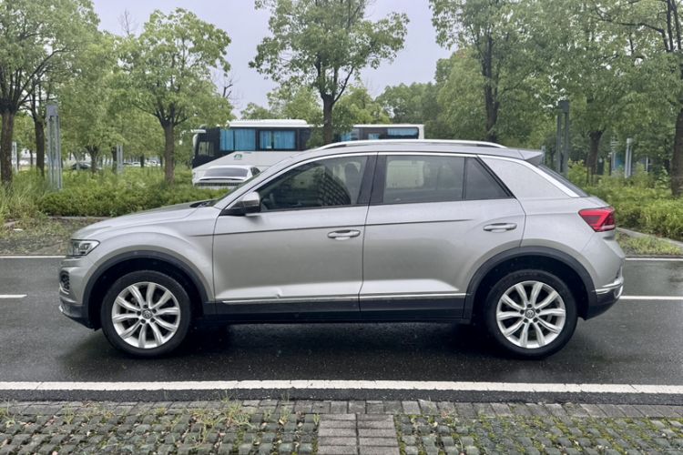 Used Volkswagen T-ROC 2018 230TSI DSG Two-Wheel Drive Advanced Version China V Standard Exterior 6