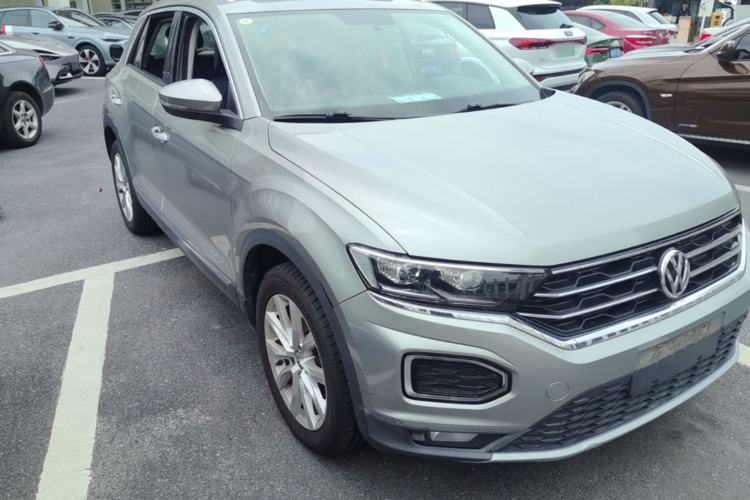 Used Volkswagen T-ROC 2018 230TSI DSG Two-Wheel Drive Advanced Version China V Standard Front Right 45 Deg