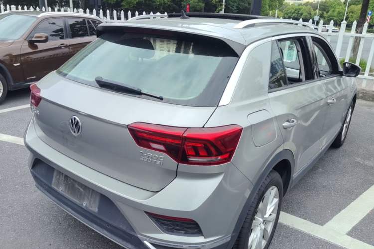 Used Volkswagen T-ROC 2018 230TSI DSG Two-Wheel Drive Advanced Version China V Standard Rear Right 45 Deg