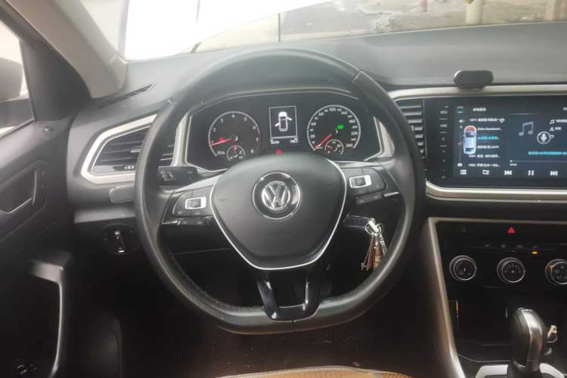 Used Volkswagen T-ROC 2018 230TSI DSG Two-Wheel Drive Advanced Version China V Standard Steering Wheel