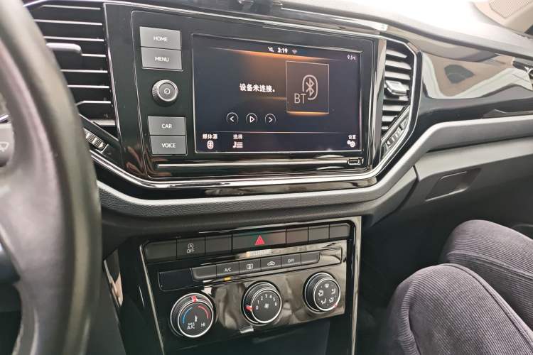 Used Volkswagen T-ROC 2018 280TSI DSG Two-Wheel Drive Comfort Version China VI Standard Audio And AC Panel