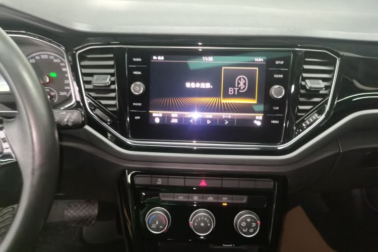 Used Volkswagen T-ROC 2018 280TSI DSG Four-Wheel Drive Comfort Version China V Standard Audio And AC Panel