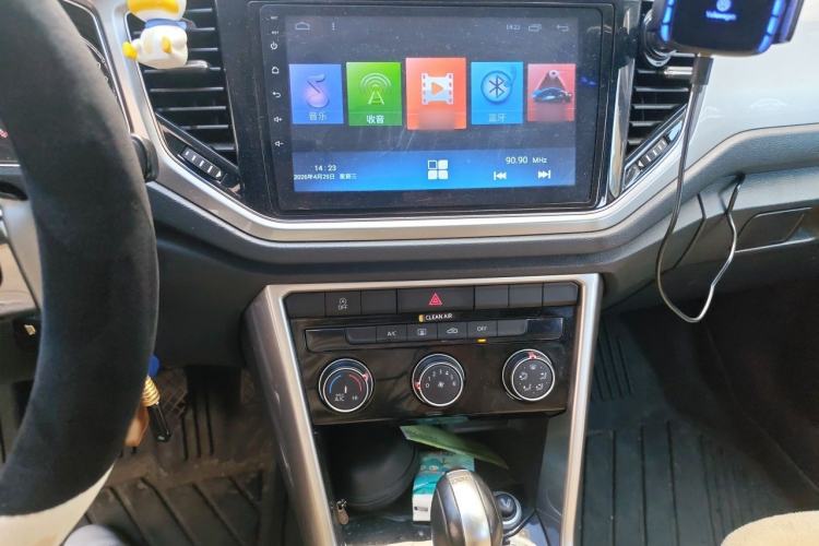 Used Volkswagen T-ROC 2018 230TSI DSG Two-Wheel Drive Advanced Version China V Standard Audio And AC Panel