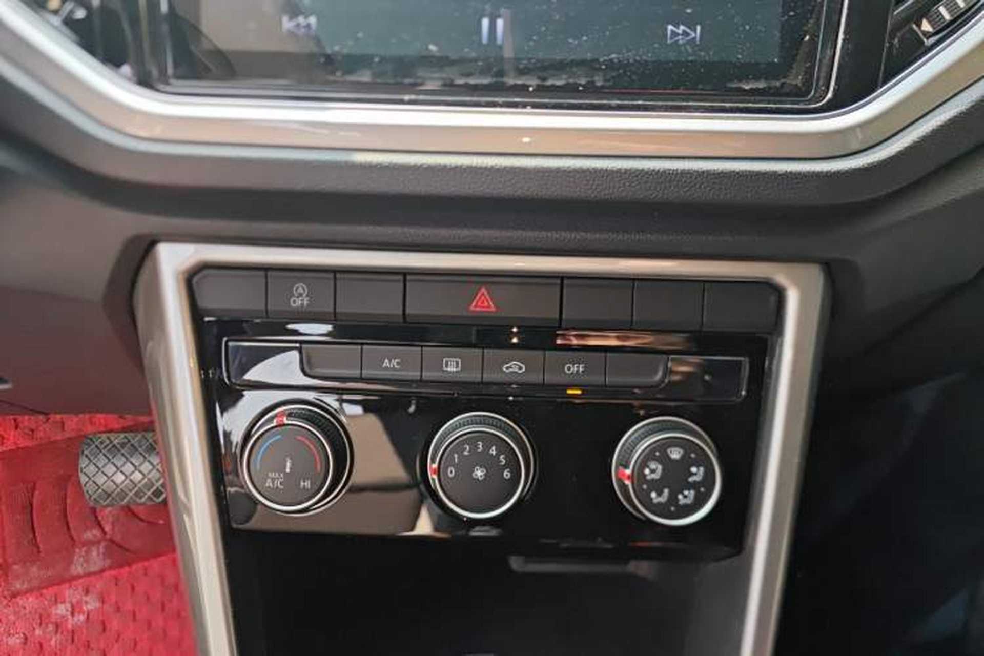 Used Volkswagen T-ROC 2018 280TSI DSG Two-Wheel Drive Advanced Version China V Emission Standard Audio And AC Panel