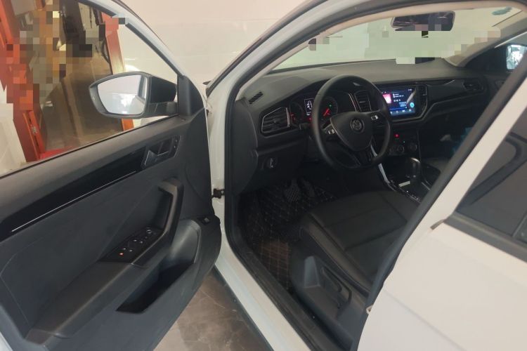 Used Volkswagen T-ROC 2018 280TSI DSG Two-Wheel-Drive Comfort Version China V Standard Driver Seat
