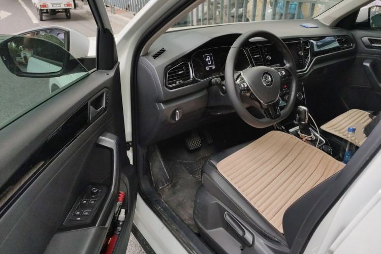 Used Volkswagen T-ROC 2018 280TSI DSG Four-Wheel Drive Comfort Version China V Standard Driver Seat