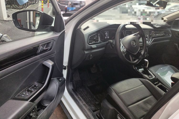 Used Volkswagen T-ROC 2018 280TSI DSG Two-Wheel-Drive Comfort Version China V Standard Driver Seat