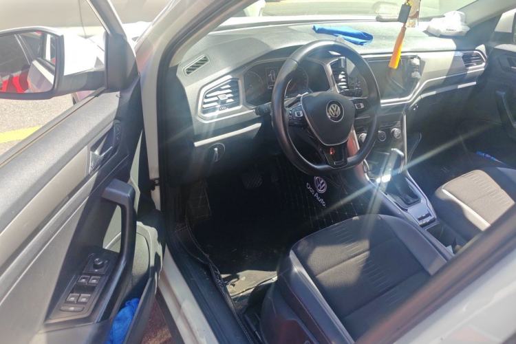 Used Volkswagen T-ROC 2018 230TSI DSG Two-Wheel Drive Advanced Version China V Standard Driver Seat