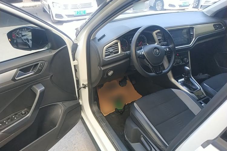 Used Volkswagen T-ROC 2018 230TSI DSG Two-Wheel Drive Advanced Version China V Standard Driver Seat