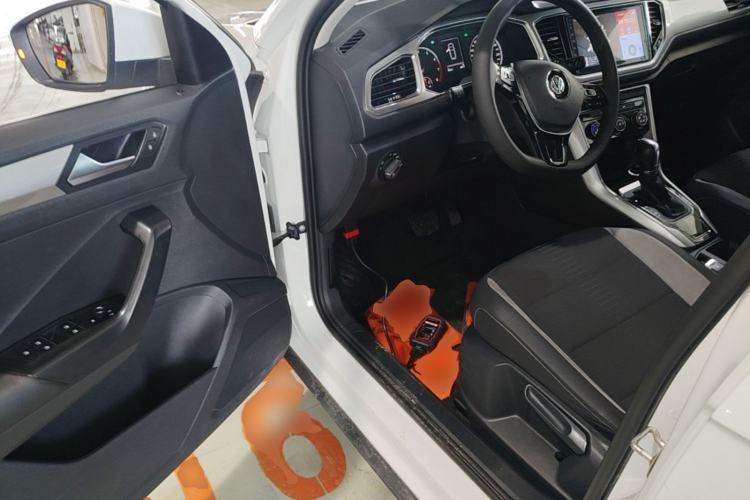 Used Volkswagen T-ROC 2018 230TSI DSG Two-Wheel Drive Advanced Version China V Standard Driver Seat