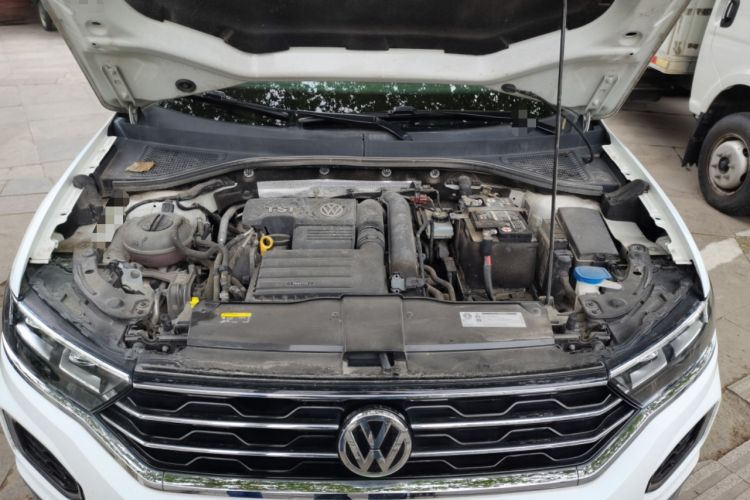 Used Volkswagen T-ROC 2018 280TSI DSG Two-Wheel-Drive Comfort Version China V Standard Engine Bay