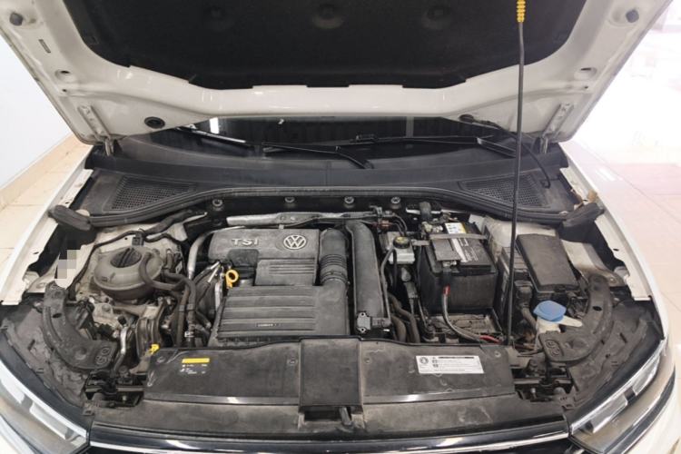 Used Volkswagen T-ROC 2018 280TSI DSG Two-Wheel-Drive Comfort Version China V Standard Engine Bay