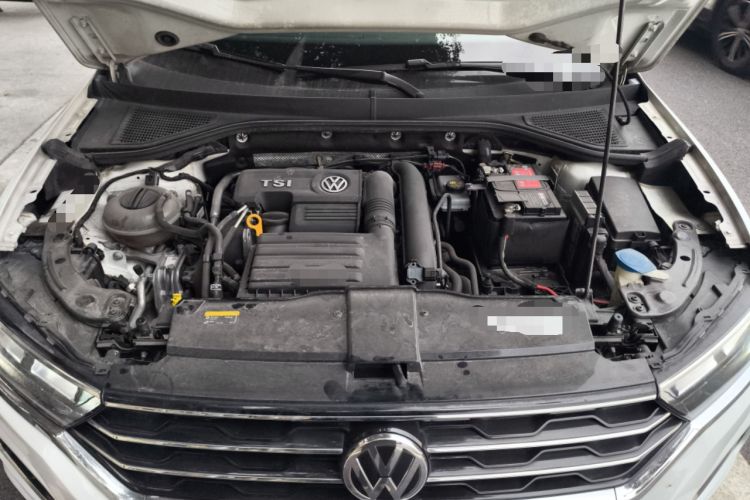 Used Volkswagen T-ROC 2018 280TSI DSG Two-Wheel-Drive Comfort Version China V Standard Engine Bay