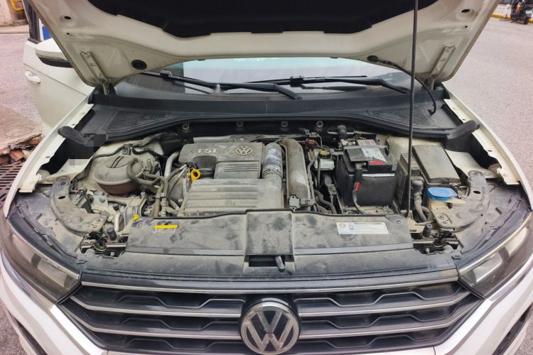 Used Volkswagen T-ROC 2018 280TSI DSG Two-Wheel-Drive Comfort Version China V Standard Engine Bay