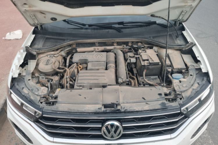 Used Volkswagen T-ROC 2018 280TSI DSG Two-Wheel Drive Advanced Version China V Emission Standard Engine Bay