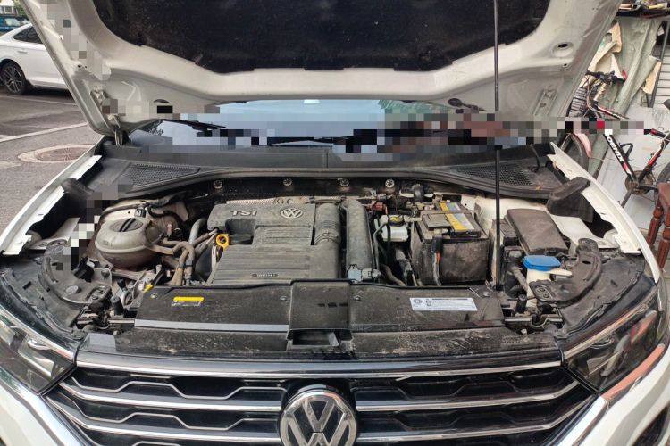Used Volkswagen T-ROC 2018 280TSI DSG Two-Wheel-Drive Comfort Version China V Standard Engine Bay