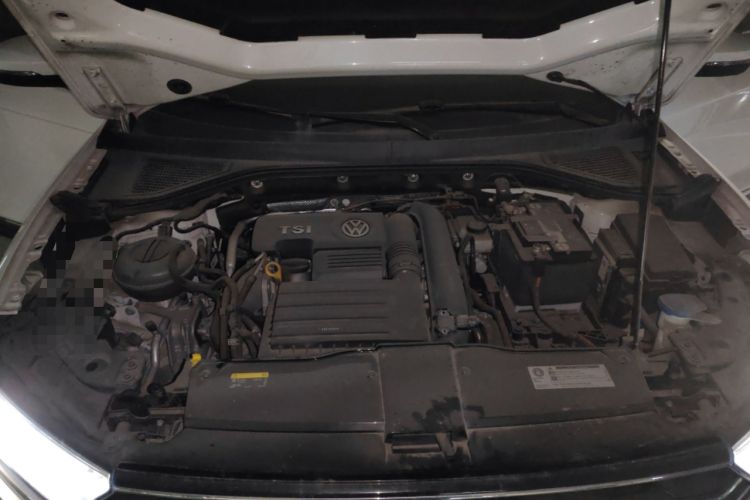 Used Volkswagen T-ROC 2018 280TSI DSG Two-Wheel-Drive Comfort Version China V Standard Engine Bay