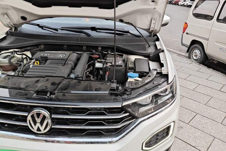 Used Volkswagen T-ROC 2018 280TSI DSG Two-Wheel-Drive Comfort Version China V Standard Engine Bay Left