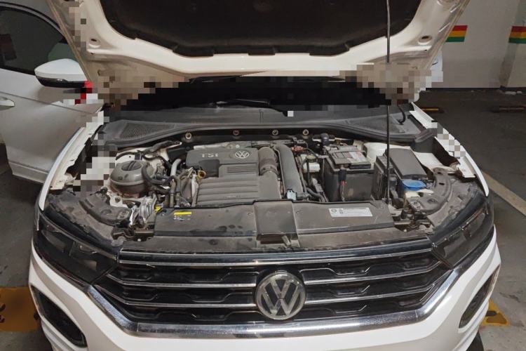 Used Volkswagen T-ROC 2018 280TSI DSG Two-Wheel-Drive Comfort Version China V Standard Engine Bay