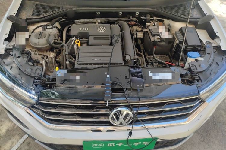 Used Volkswagen T-ROC 2018 280TSI DSG Two-Wheel-Drive Advanced Version China VI Standard Engine Bay
