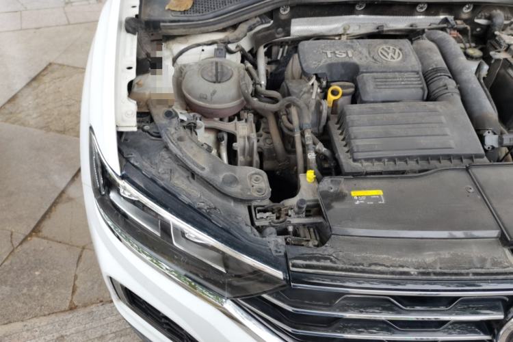 Used Volkswagen T-ROC 2018 280TSI DSG Two-Wheel-Drive Comfort Version China V Standard Engine Bay Right