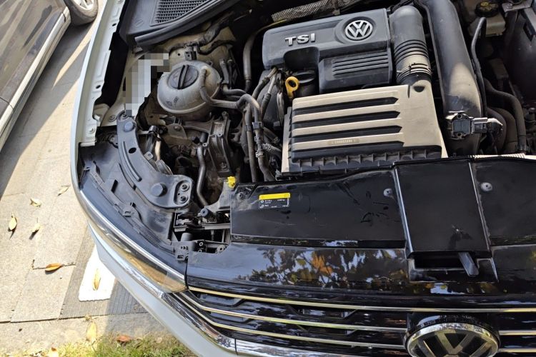 Used Volkswagen T-ROC 2018 280TSI DSG Two-Wheel-Drive Comfort Version China V Standard Engine Bay Right